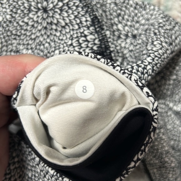 Lululemon Wunder Under Leggings - Picture 6 of 13